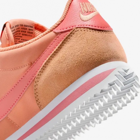 Кросівки жіночі Nike CORTEZ TEXTILE оранжево-коралові DZ2795-800