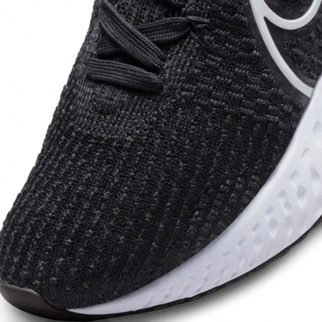 Кроссовки беговые женские Nike REACT INFINITY 3 черно-белые DD3024-001