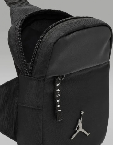 Сумка через плечо Nike JORDAN AIRBORNE HIP BAG черная 7A0747-023