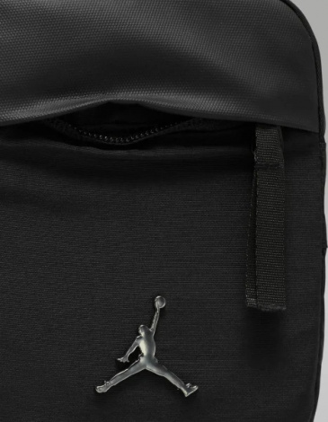 Сумка через плечо Nike JORDAN AIRBORNE HIP BAG черная 7A0747-023