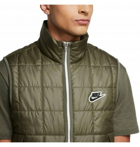 Жилетка Nike SPORTSWEAR SYNTHETIC-FILL оливкова DV2929-380