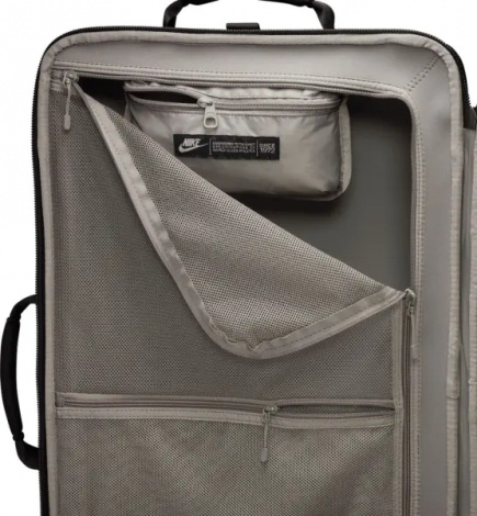 Сумка на колесах Nike FIFTYONE49 CABIN ROLLER 69L чорна PBZ279-011