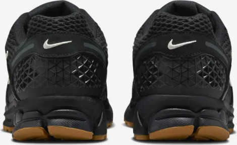 Кросівки Nike ZOOM VOMERO 5 чорні IB4005-010