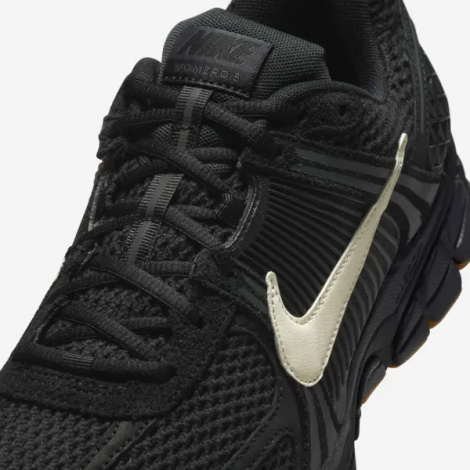 Кросівки Nike ZOOM VOMERO 5 чорні IB4005-010