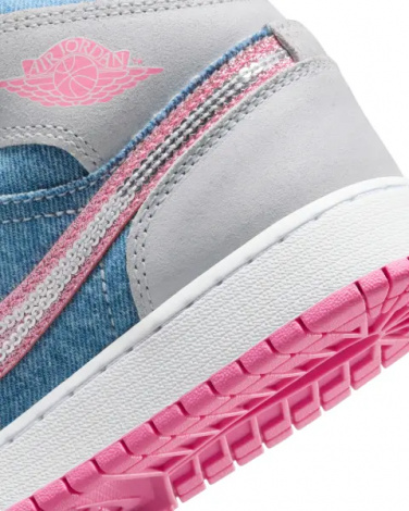 Кросівки підліткові Nike AIR JORDAN 1 MID SE (GS) світло-сіро-блакитно-рожеві HQ1999-400