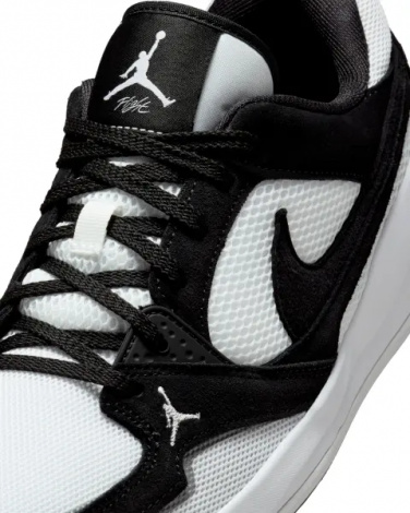 Кросівки Nike JORDAN CMFT ERA чорно-білі HJ6777-001