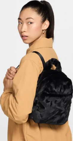 Рюкзак женский Nike SPORTSWEAR FUTURA FUR черный FZ1328-010