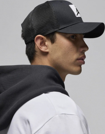 Кепка Nike JORDAN U RISE CAP S CB TRKR JM PTCH черная FZ0774-010