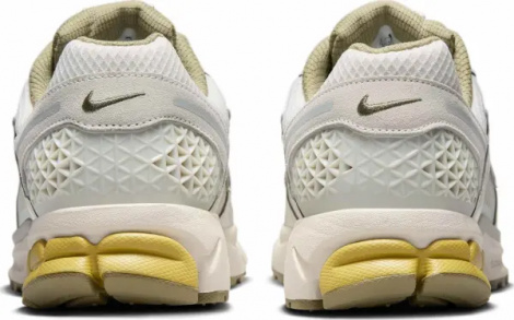 Кросівки Nike ZOOM VOMERO 5 молочно-оливкові FV0397-001