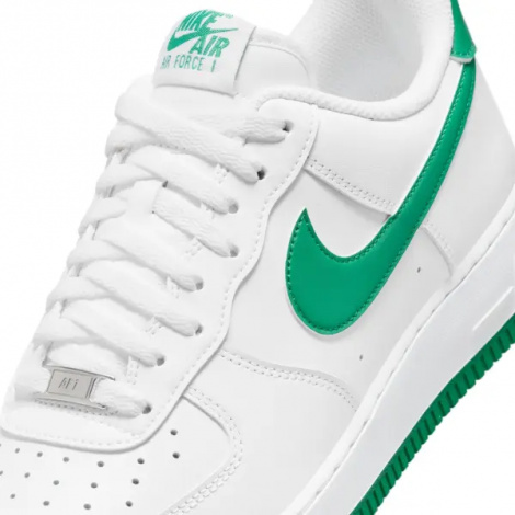 Кроссовки Nike AIR FORCE 1 07 бело-зеленые FJ4146-102