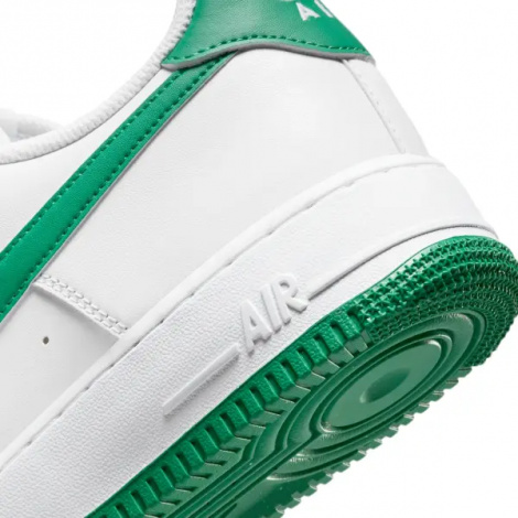 Кроссовки Nike AIR FORCE 1 07 бело-зеленые FJ4146-102