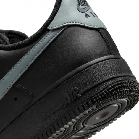 Кроссовки Nike AIR FORCE 1 07 черно-серые FJ4146-003