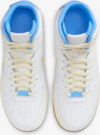 Кроссовки женские Nike AIR FORCE 1 HIGH SCULPT SURFACES бело-кремово-голубые FD9868-100