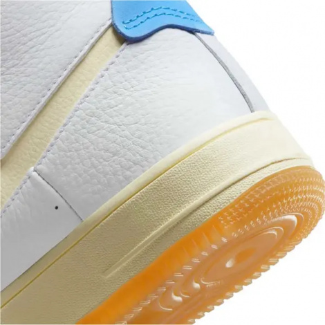 Кроссовки женские Nike AIR FORCE 1 HIGH SCULPT SURFACES бело-кремово-голубые FD9868-100