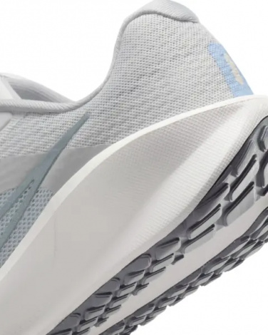 Кроссовки беговые женские Nike DOWNSHIFTER 13 серые FD6476-006