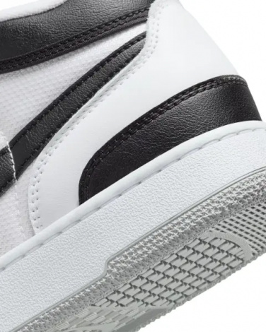 Кроссовки Nike ATTACK QS SP бело-черные FB8938-101