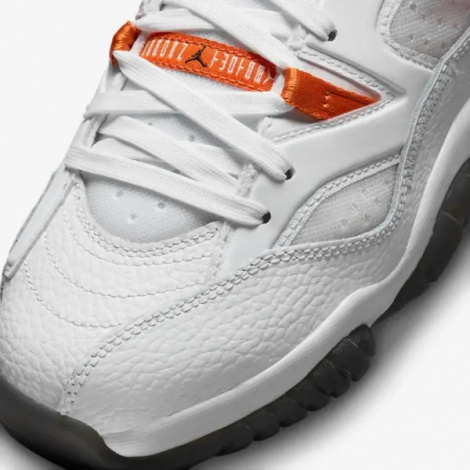 Кроссовки подростковые Nike JUMPMAN TWO TREY (GS) бело-оранжево-черные DQ8431-108