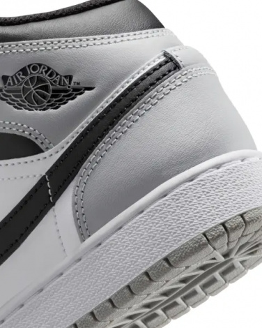 Кросівки підліткові Nike AIR JORDAN 1 MID (GS) біло-чорно-сірі DQ8423-101