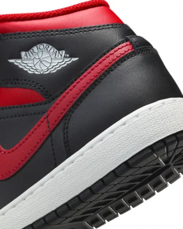 Кросівки підліткові Nike AIR JORDAN 1 MID (GS) чорно-червоні DQ8423-067
