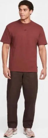 Футболка Nike SPORTSWEAR PREMIUM ESSENTIALS бордовая DO7392-231