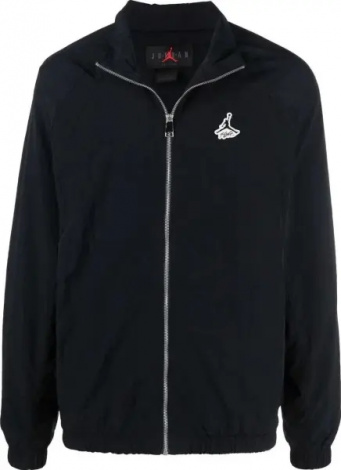 Куртка Nike AIR JORDAN ESSENTIAL STATEMENT WARMUP чорна DH9037-010