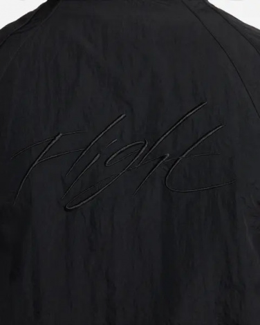 Куртка Nike AIR JORDAN ESSENTIAL STATEMENT WARMUP чорна DH9037-010
