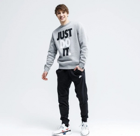 Спортивные штаны Nike NSW CLUB JOGGER JSY черные BV2762-010