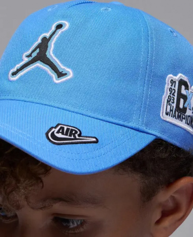 Кепка подростковая Nike JORDAN CURVED BRIM голубая 9A9086-B9F