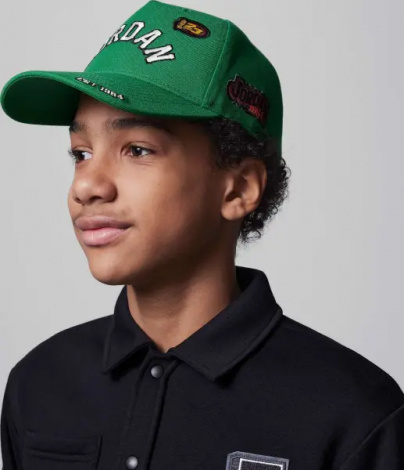 Кепка підліткова Nike JORDAN SIGNATURE CURVED BRIM зелена 9A9028-E1P