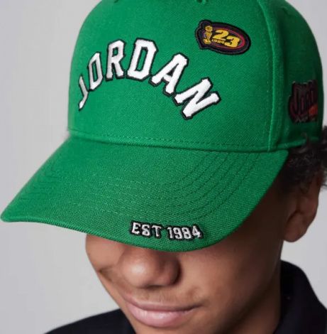 Кепка підліткова Nike JORDAN SIGNATURE CURVED BRIM зелена 9A9028-E1P