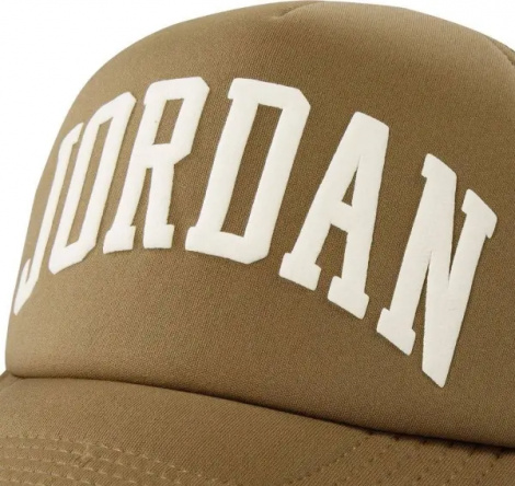 Кепка подростковая Nike JORDAN FOAM TRUCKER светло-коричневая 9A0940-J34