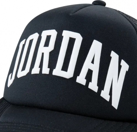 Кепка подростковая Nike JORDAN FOAM TRUCKER черная 9A0940-023