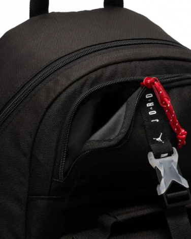 Рюкзак подростковый Nike AIR JORDAN LUNCH BACKPACK черно-красный 9A0775-023