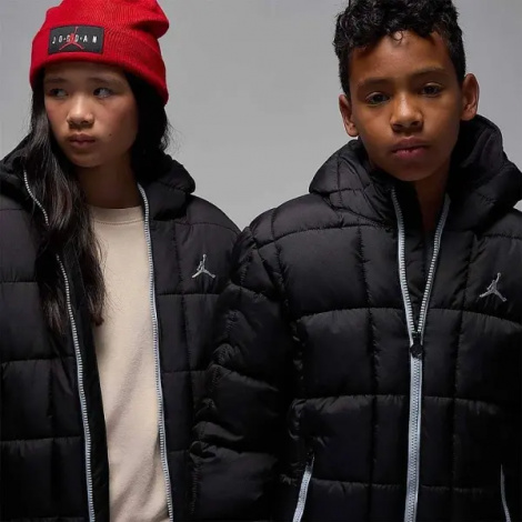 Куртка підліткова Nike JORDAN ESSENTIAL MIDWEIGHT PUFFER чорна 95F009-023