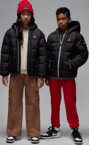 Куртка підліткова Nike JORDAN ESSENTIAL MIDWEIGHT PUFFER чорна 95F009-023