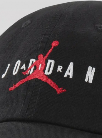 Кепка детская Nike JORDAN CURVE BRIM ADJUSTABLE HAT черная 8A0569-023