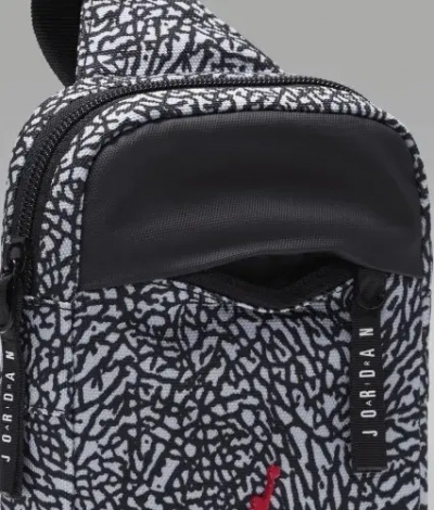 Сумка через плече Nike JORDAN AIRBORNE HIP BAG біло-чорна 7A0747-I00