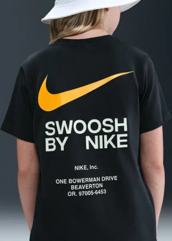 Футболка подростковая Nike SPORTSWEAR черная IH5202-010