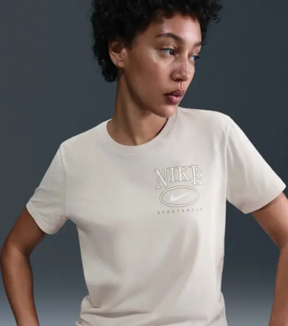 Футболка женская Nike SPORTSWEAR CLUB бежевая IB2447-104