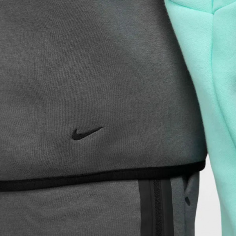 Спортивний костюм Nike SPORTSWEAR TECH WINDRUNNER сіро-бірюзово-білий HV6512-068__HV6513-068