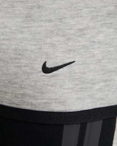 Спортивний костюм підлітковий Nike SPORTSWEAR TECH FLEECE чорно-сірий HV5867-064__HV5869-012
