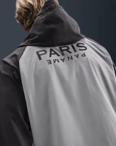 Вітровка Nike PARIS SAINT-GERMAIN TECH WINDRUNNER сіро-темно-сіра HQ4981-060