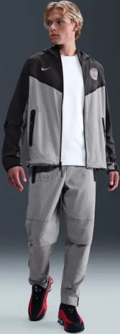 Вітровка Nike PARIS SAINT-GERMAIN TECH WINDRUNNER сіро-темно-сіра HQ4981-060