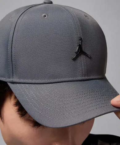 Кепка Nike JORDAN RISE STRUCTURED METAL JUMPMAN темно-сіра HM5750-068