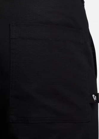 Спортивные штаны Nike CLUB CARGO черные FZ5765-010