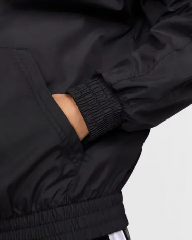 Спортивный костюм женский Nike SPORTSWEAR CLASSIC WOVENS UV PROTECTION черный FV6298-010__FV7660-010