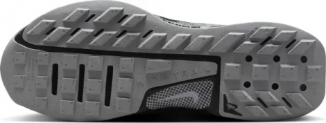 Кроссовки для трейлраннинга женские Nike JUNIPER TRAIL 3 черно-серебряные FQ0902-001