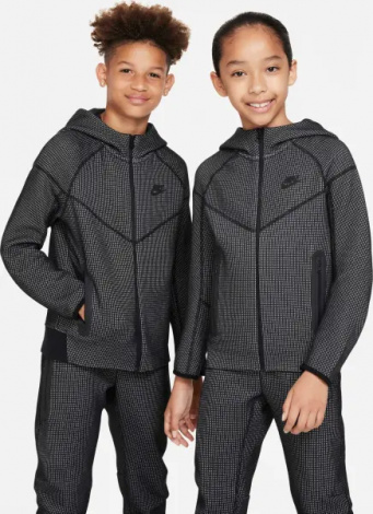 Толстовка подростковая Nike SPORTSWEAR TECH FLEECE WINTERIZED черно-серая FJ6023-010
