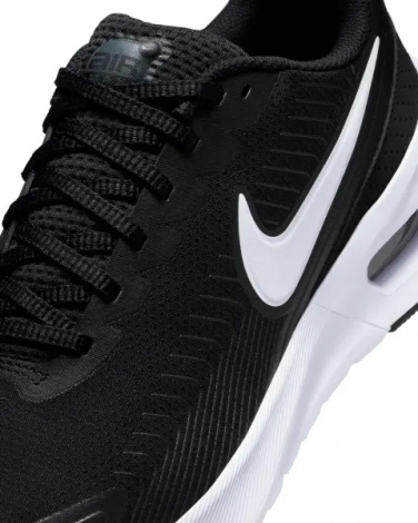 Кроссовки Nike AIR MAX NUAXIS черно-белые FD4329-001