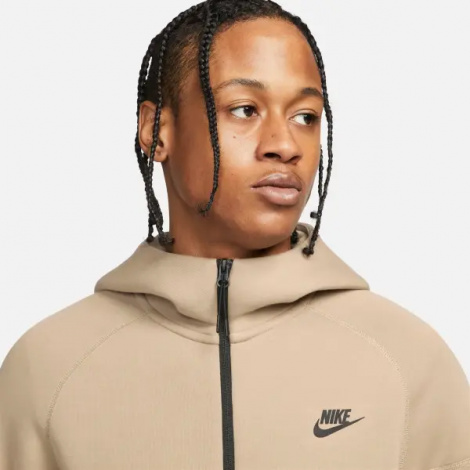 Спортивный костюм Nike SPORTSWEAR TECH FLEECE бежевый FB7921-247__FB8002-247